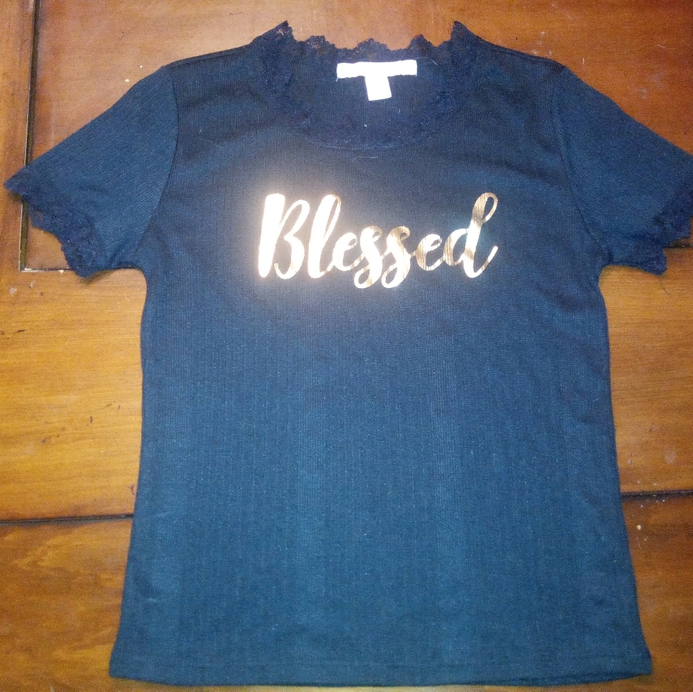 Black cropped tee
